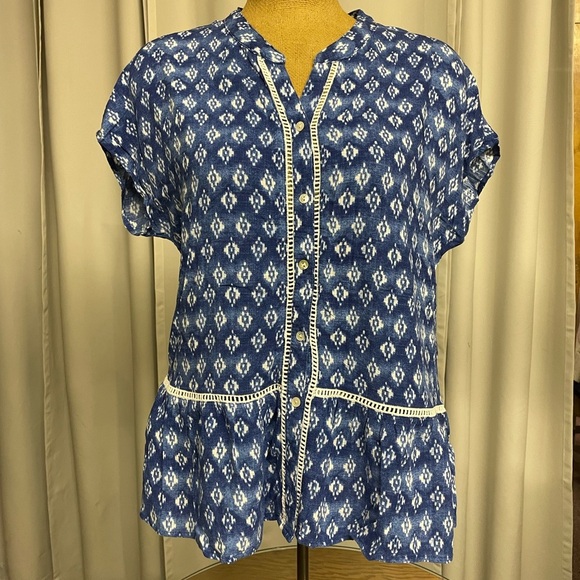 John Paul Richard blue & white short sleeve button down top size medium - Picture 1 of 5